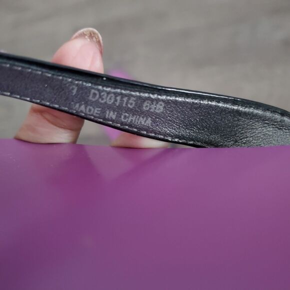 Cole Haan Women's Sandals Size 6.5B Purple Black Leather Flats Casual Classic - Picture 4 of 9